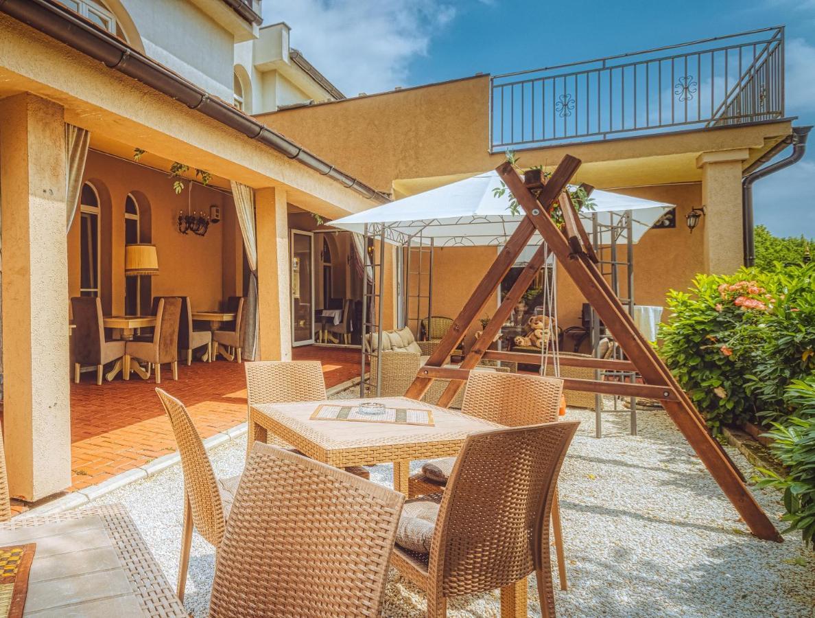 Vila Rococo Belgrad Exterior foto